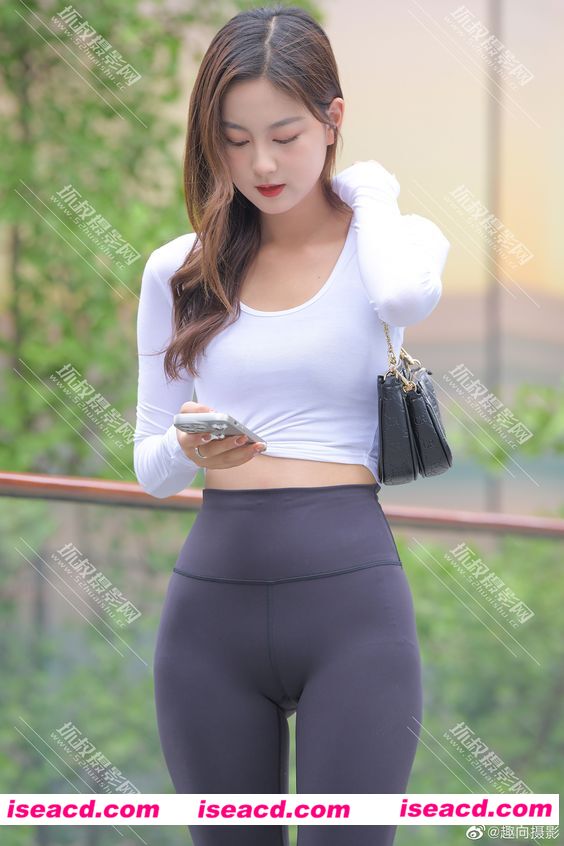 图片[3]-【写真/带视频】魔镜街拍 [一始] 黑色瑜伽裤美眉 [1v 650p] 【24G原档】-嘤嘤怪之家