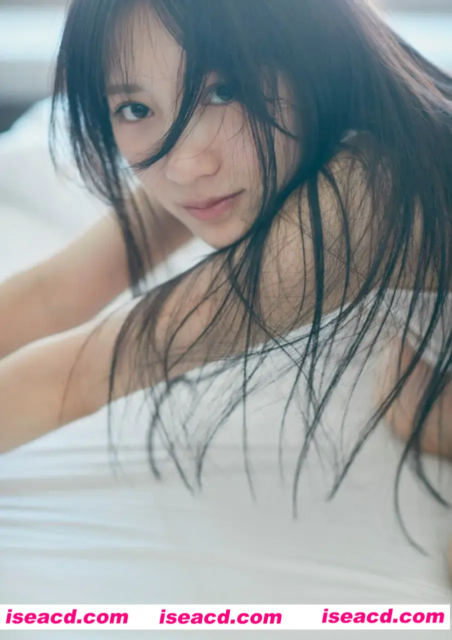 【写真】【デジタル限定】横野すみれ写真集｢続・No One｣  [165P]【200M】