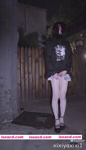 图片[3]-[COS/视频/步兵] [伪娘] 曦曦 T039 妹抖风短裙人行道 + T40 女仆装公厕 [2V] [500M]-嘤嘤怪之家