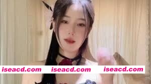 [视频/步兵] 推特福利姬：猫猫碎冰冰 12月新作 无能的老公偶然发现娇妻的大尺度视频 [500M]